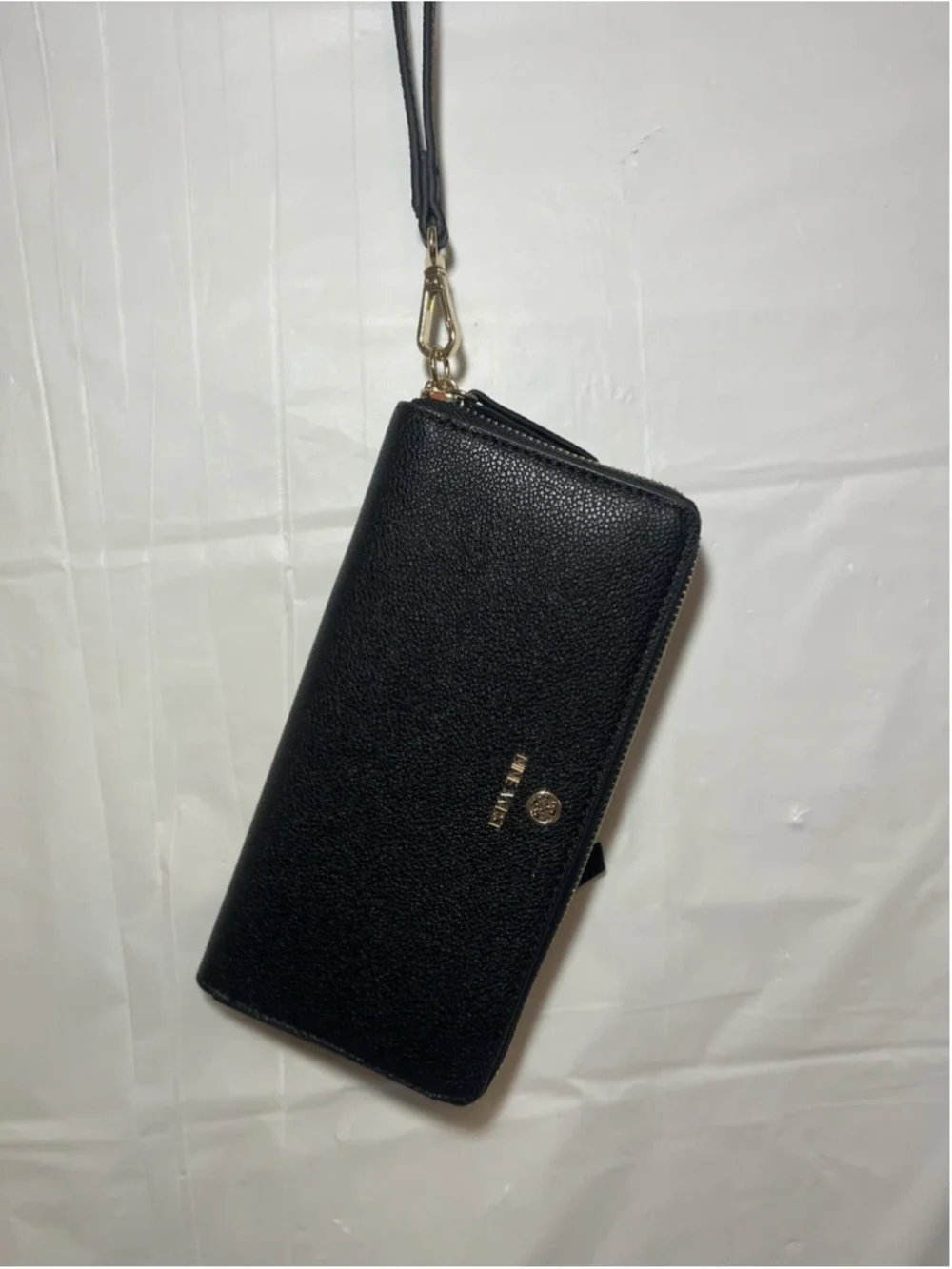 Nine West Zip Around Wallet black Wrist Strap